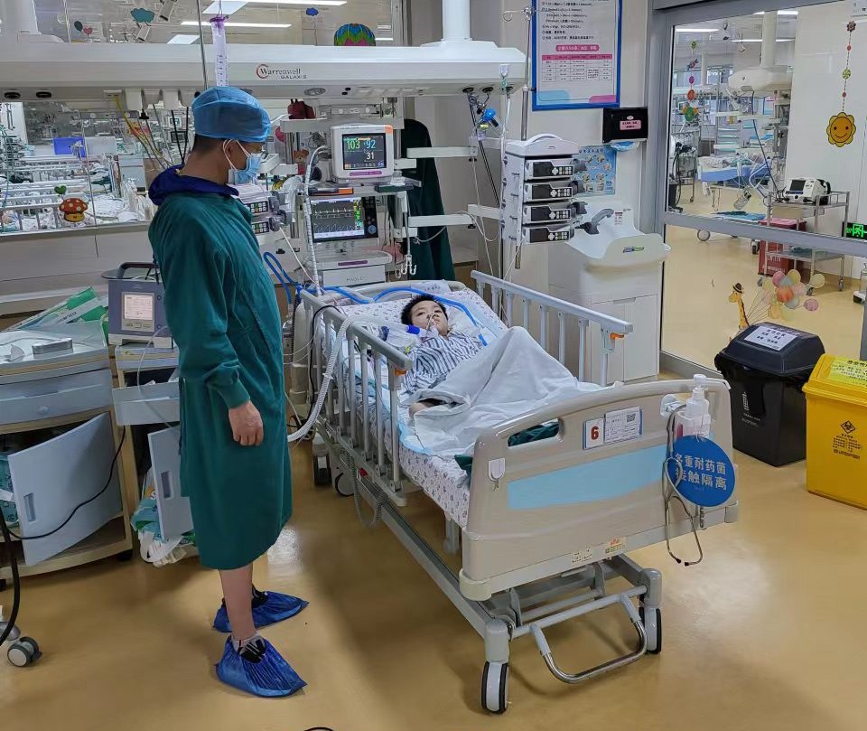 桂阳县跨省救护车出租公司